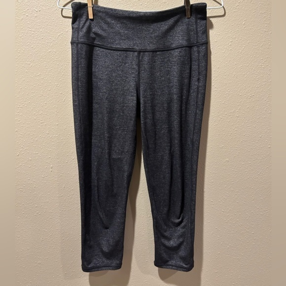 Athleta Cropped‎ Leggings